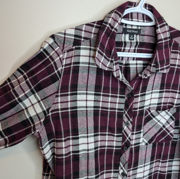Well Worn Women’s Flannel Shirt Soft Button Down Shirt Berry/White Plaid-Medium - Picture 7 of 9